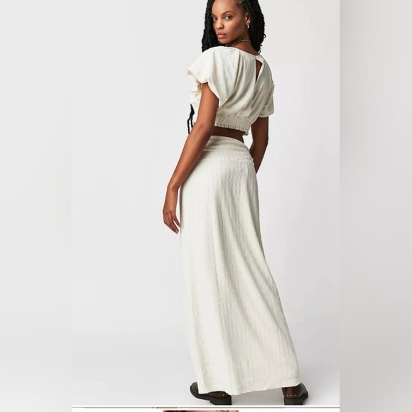 NWOT Free People - Tovah Set in tofu, size L - Picture 3 of 8